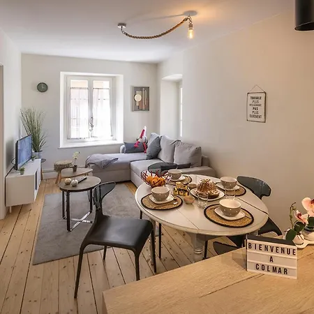 Les Gites Du Retable Colmar Room photo